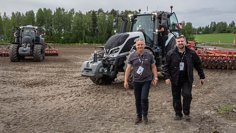 Valtra-Team_02_800x450.jpg