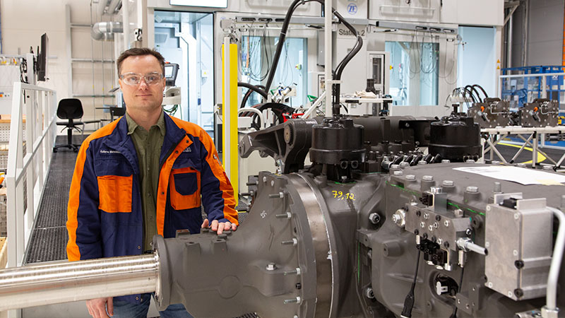 Kullervo-Mansikkala-Valtra-transmission-plant-manager_800x450.jpg