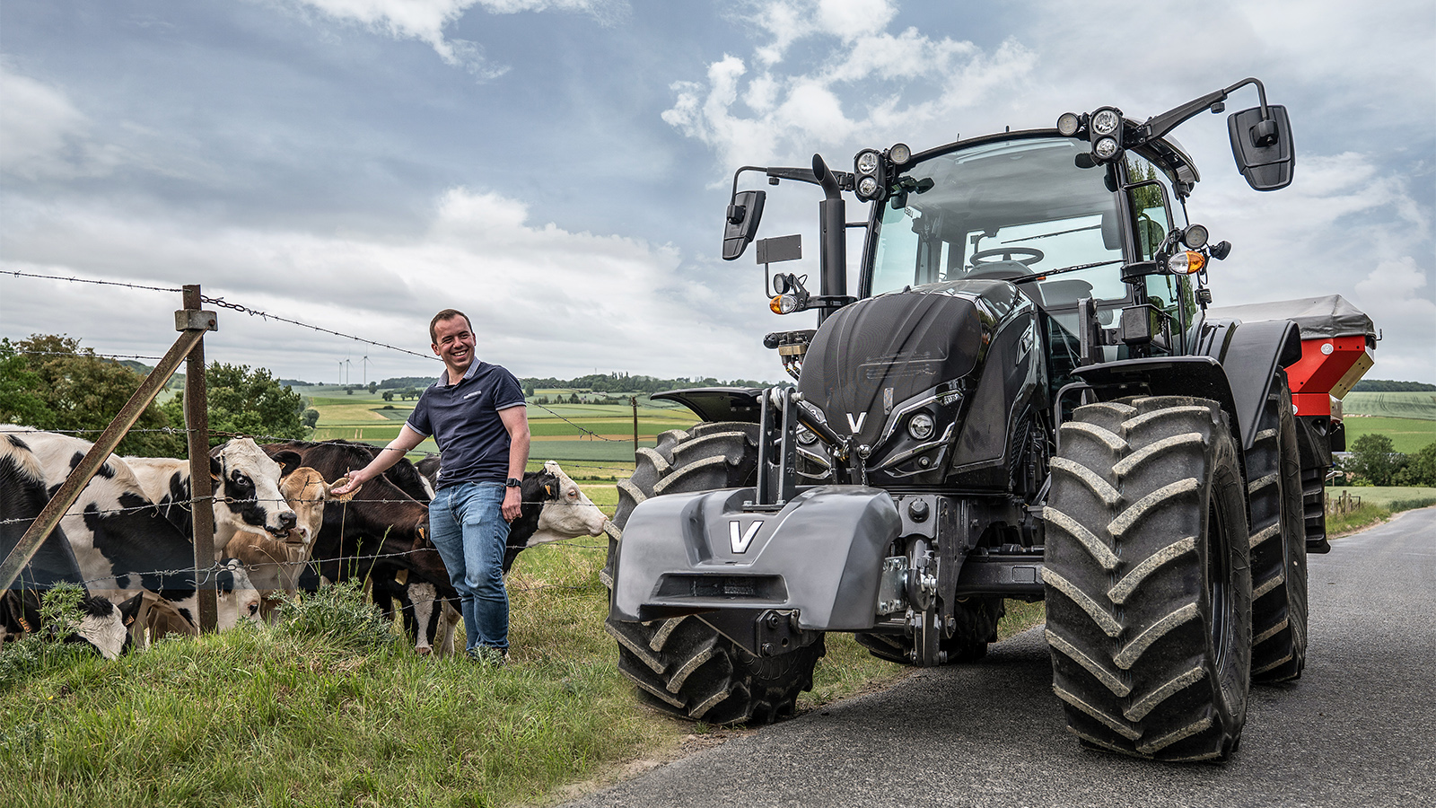 valtra-a-series-tractors-75-10-115-hp-1600x900.jpg