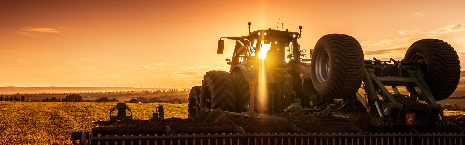 valtra-s-series-unlimited_16000x500.jpg