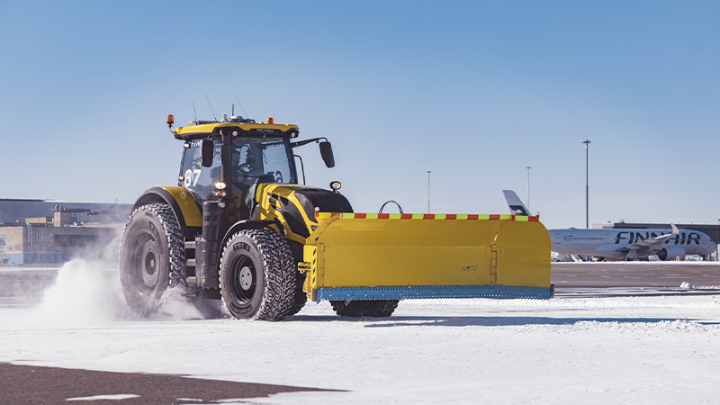 valtra-unlimited-airports-finnavia_1_800x450.jpg