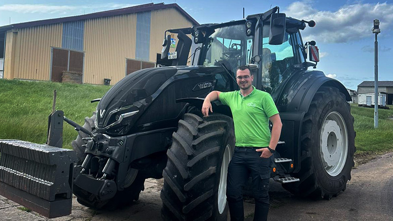 easy-tractor-finance_450x800.jpg