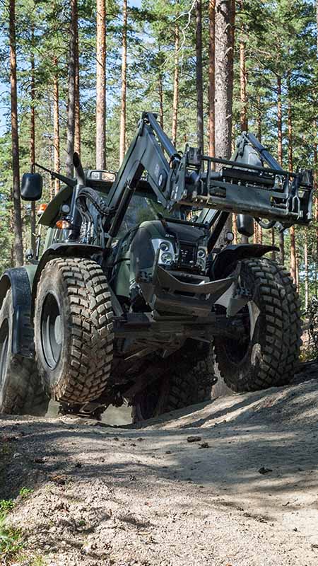 Valtra_N163 Direct_450x800.jpg