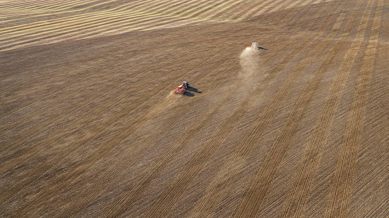 Valtra-q-series-smart-farming-tractor_800x450.jpg