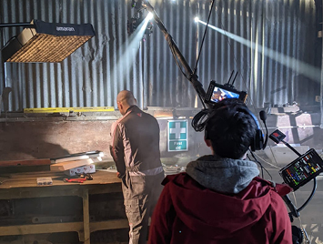 XX_XX_4000_AE_the Crew_NEWROOM_BLOG_355x268_BTS_10.jpg