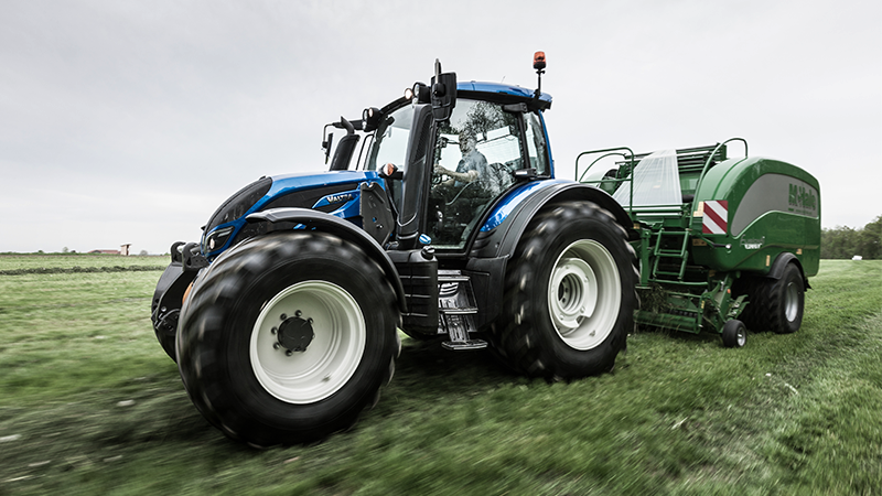 Valtra-n-series-2015_450x800.png