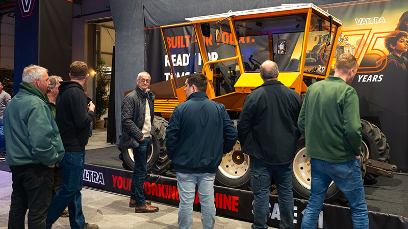 valtra-kriesels_04.jpg